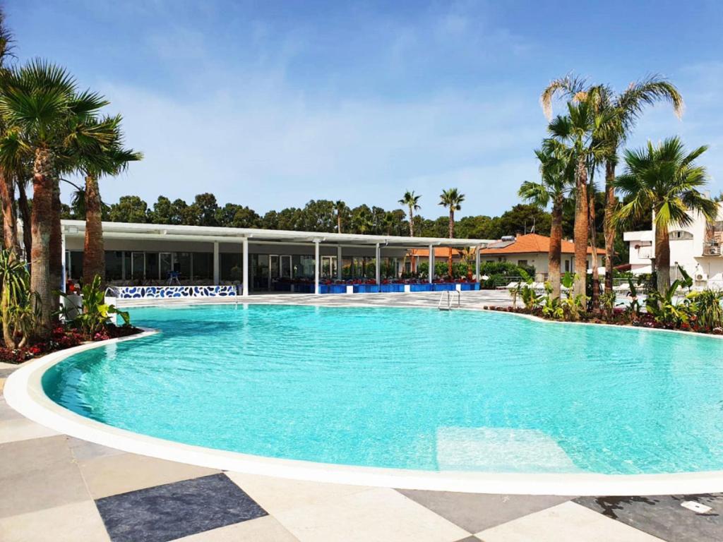 Coral Beach Village